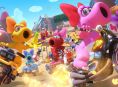 7násobný šampión Formule 1 Lewis Hamilton se připravuje na závody hraním Mario Kart